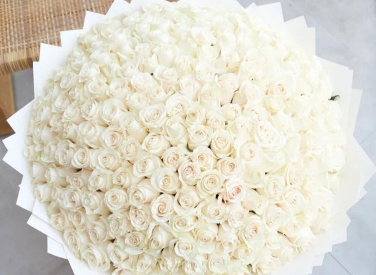 giant luxury flower arrangements LA